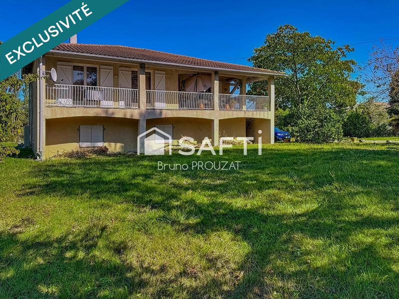 Maison - 222 m² - 8 pièces