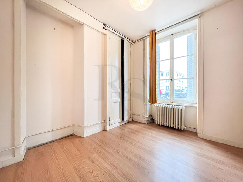 Maison - 161 m² - 7 pièces