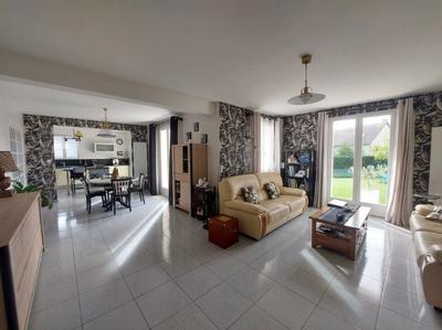 Maison - 138 m² - 6 pièces