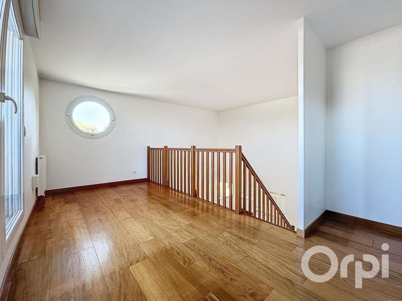 Duplex - 124 m² - 5 pièces