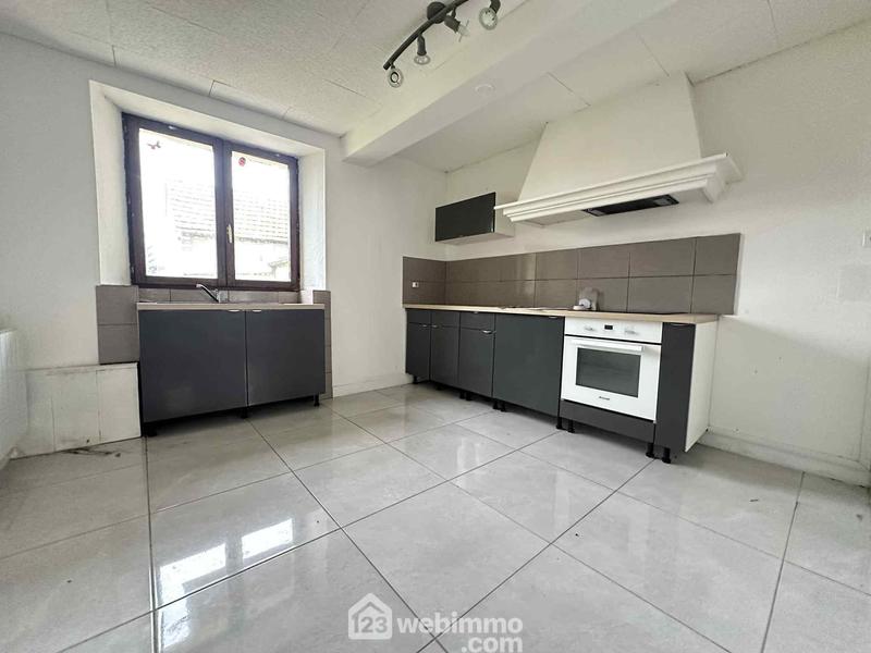 Maison - 85 m² - 4 pièces