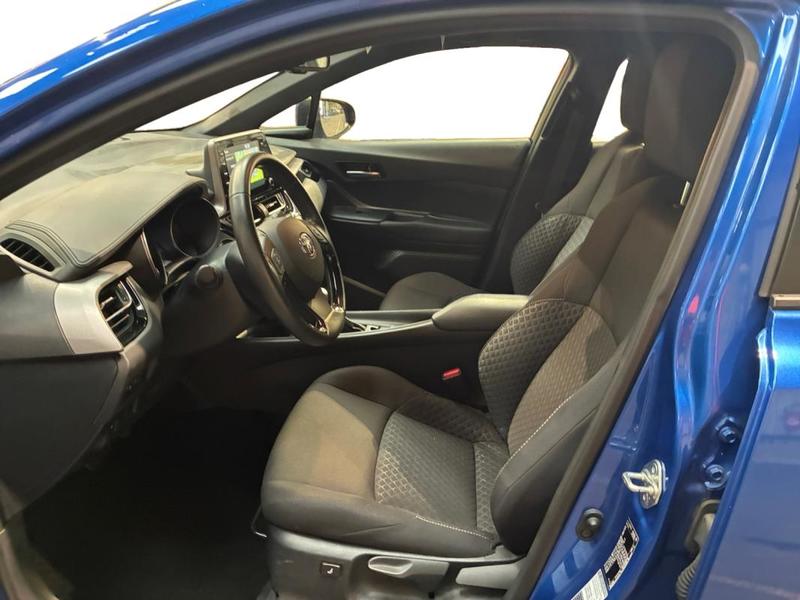 Toyota c-Hr Hybride Pro My22 1.8l Dynamic Business + Programme Beyond Zero Academy