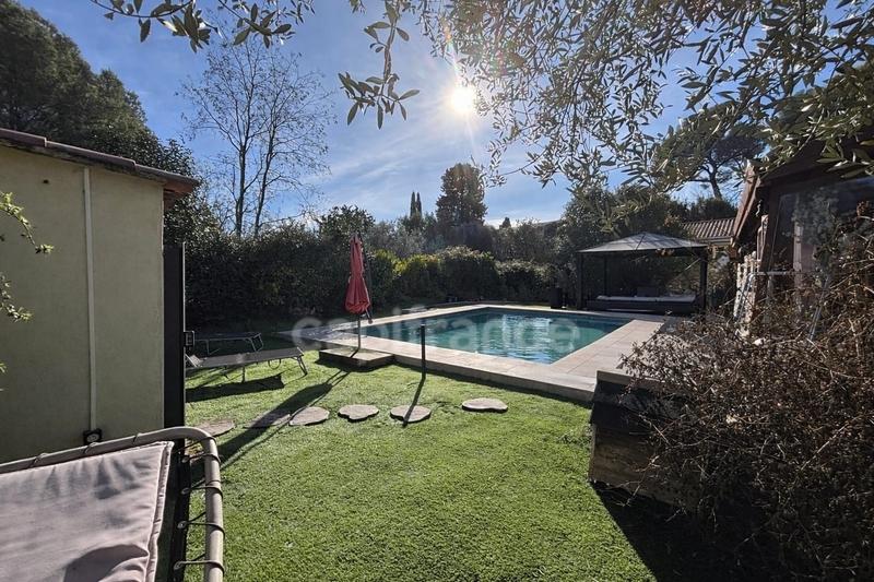 Maison - 167 m² - 5 pièces