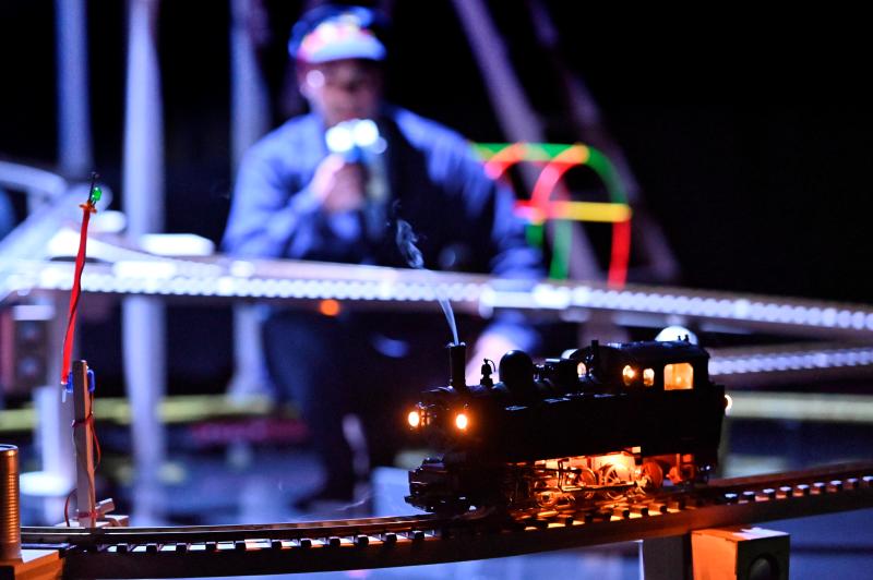 Festival Tek a (rt) - Spectacle - Théâtre d'objets sonores et connectés, human Beatbox - "Track"