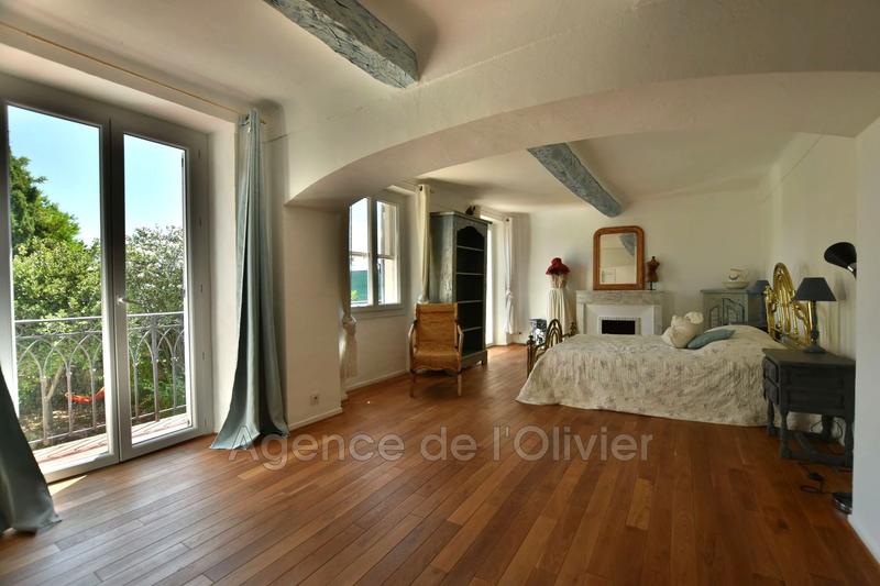 Maison - 263 m² - 6 pièces