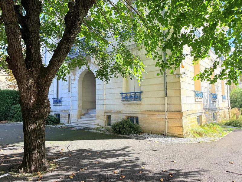 Immeuble - 500 m² - 16 pièces