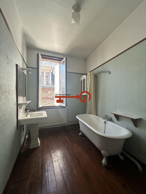 Maison ancienne - 136 m² - 7 pièces