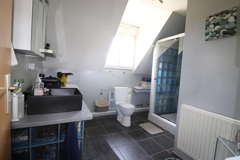 Maison - 93 m² - 5 pièces