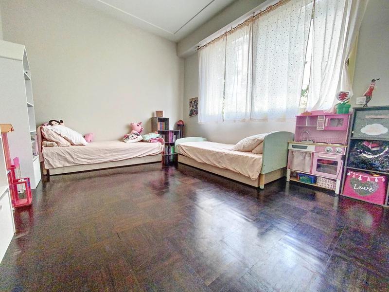 Appartement - 117 m² - 4 pièces