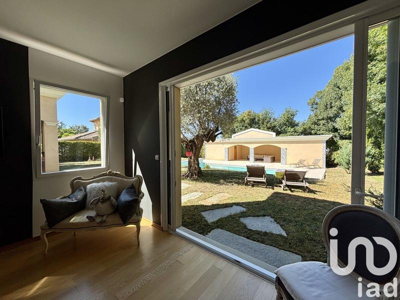 Maison - 240 m² - 7 pièces