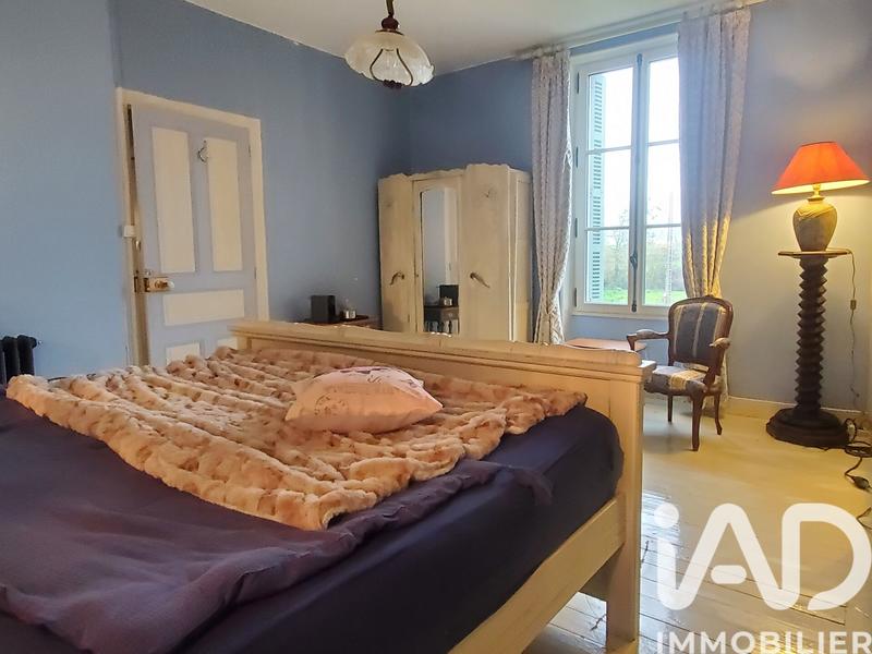 Maison - 220 m² - 6 pièces