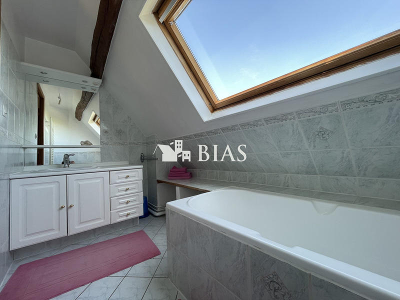 Maison - 160 m² - 8 pièces