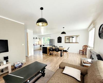 Maison - 126 m² - 7 pièces