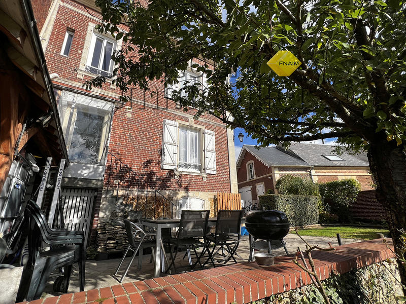 Maison - 155 m² - 8 pièces