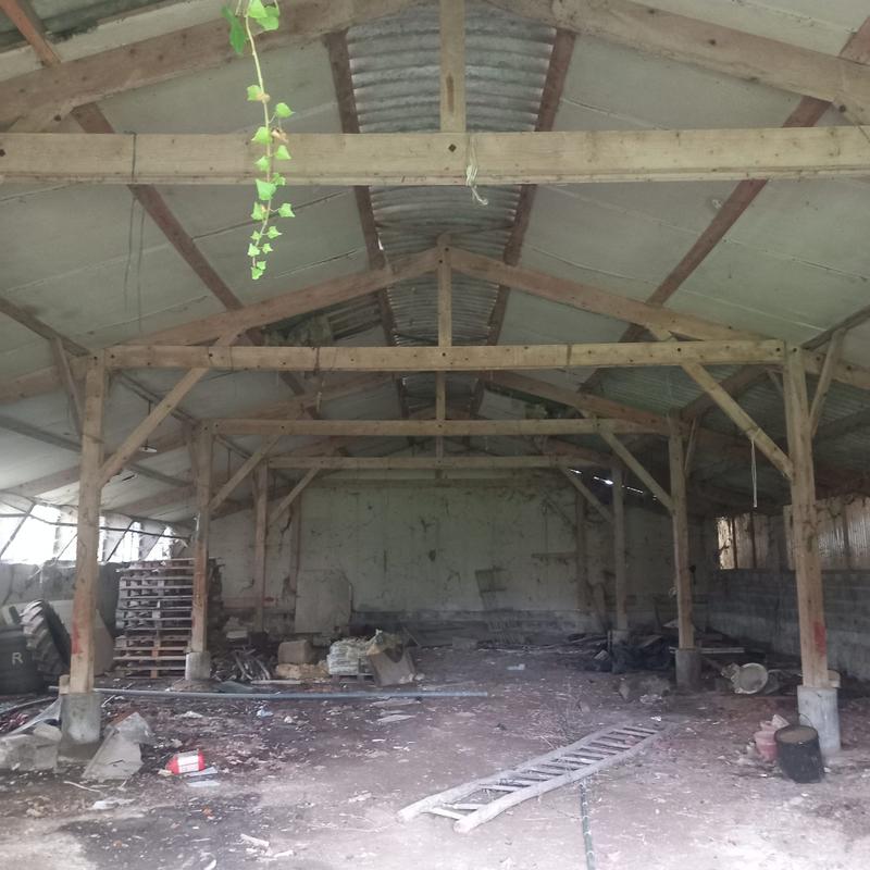 Maison - 300 m² - 4 pièces