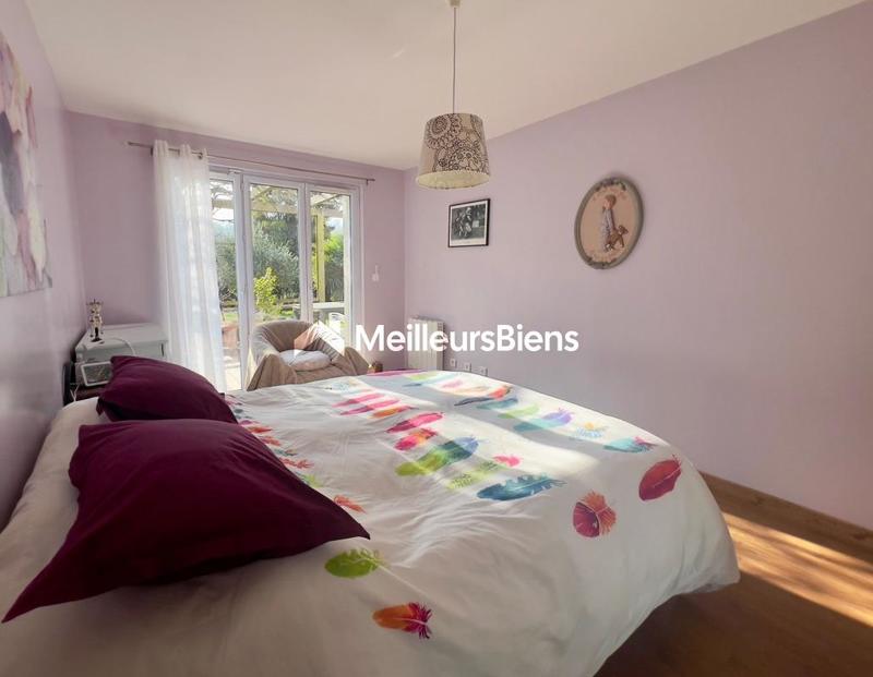 Maison - 130 m² - 8 pièces