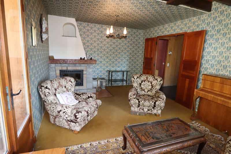 Maison - 228 m² - 9 pièces