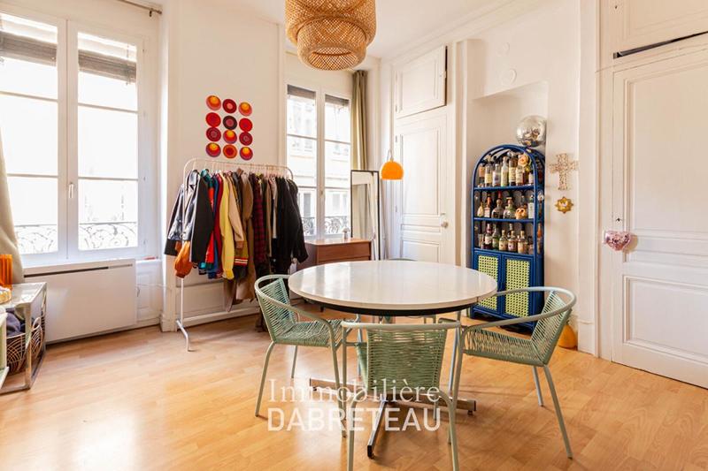 Appartement - 94 m² - 2 pièces