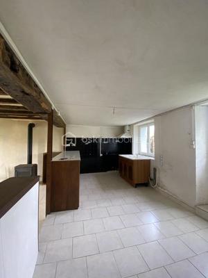 Maison - 92 m² - 5 pièces