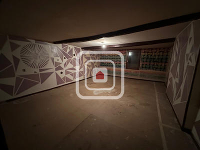 Maison - 202 m² - 6 pièces