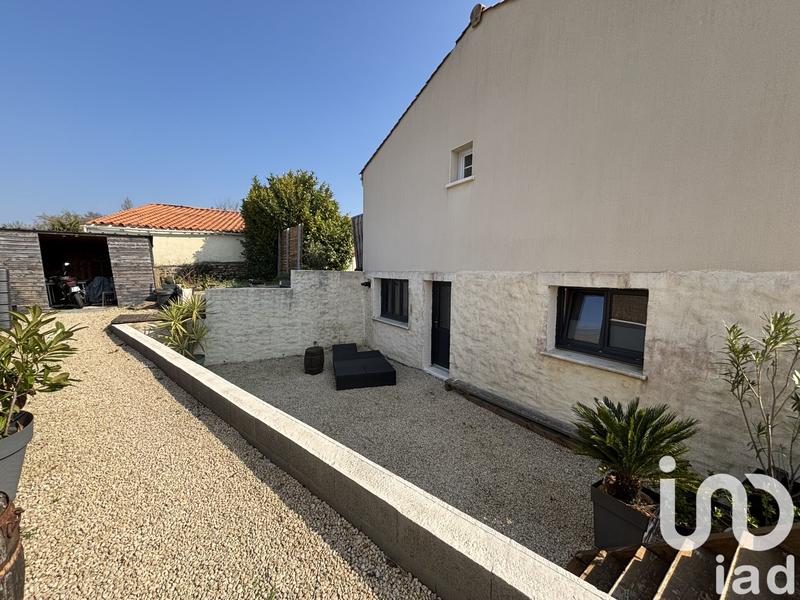 Maison - 249 m² - 8 pièces