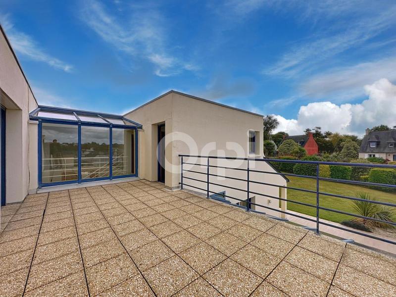 Propriété - 265 m² - 6 pièces