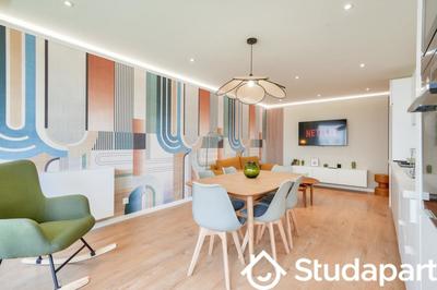 Chambre - 10 m² - 1 pièce