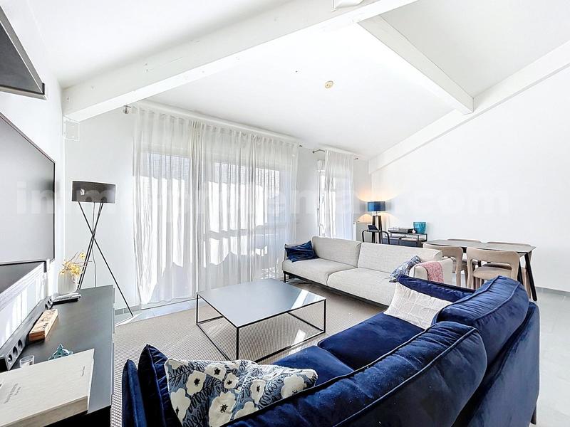 Appartement - 84 m² - 4 pièces