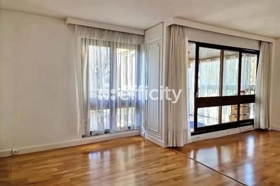 Appartement - 110 m² - 4 pièces