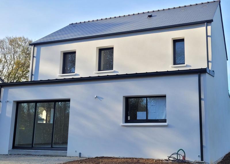 Maison - 121 m² - 5 pièces