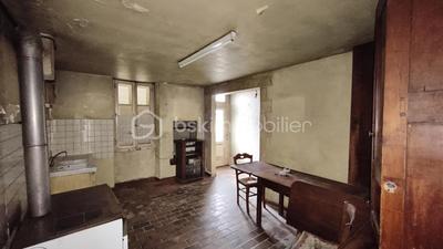 Maison de village - 81 m² - 6 pièces