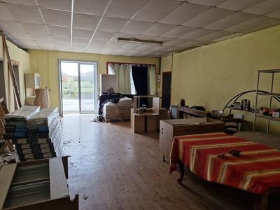 Local commercial - 750 m²