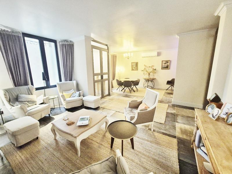 Maison bourgeoise - 200 m² - 7 pièces