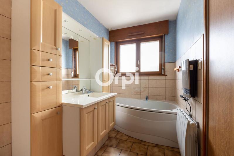 Maison - 174 m² - 5 pièces