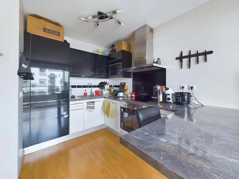 Studio - 28 m² - 1 pièce