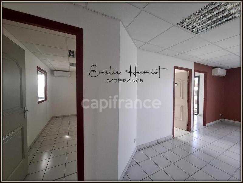 Bureau - 116 m² - 7 pièces