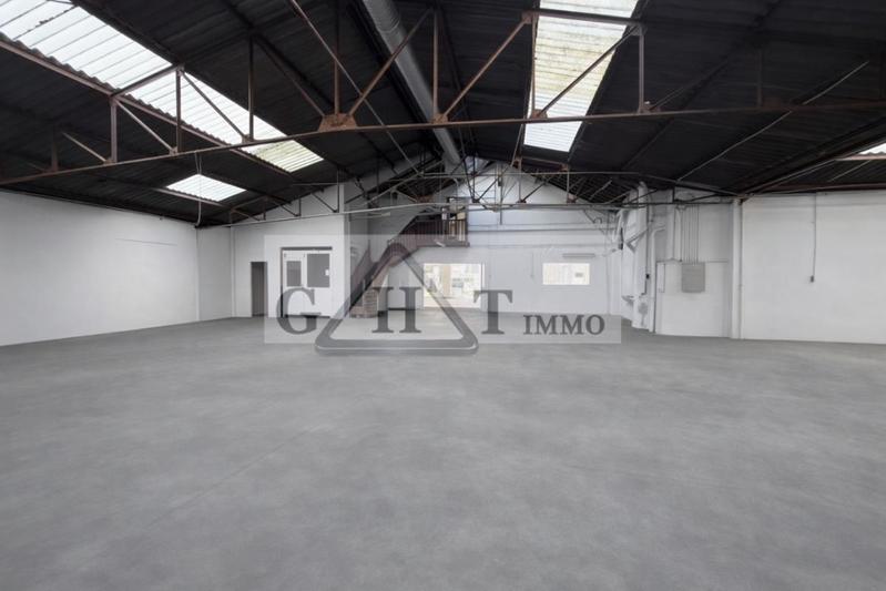 Local commercial - 926 m²