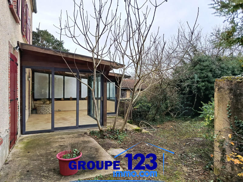 Maison - 289 m² - 9 pièces