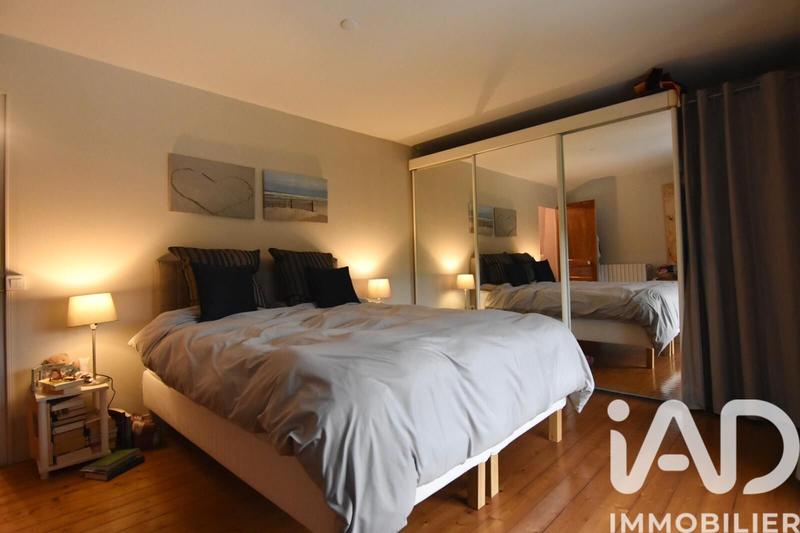 Maison - 204 m² - 6 pièces