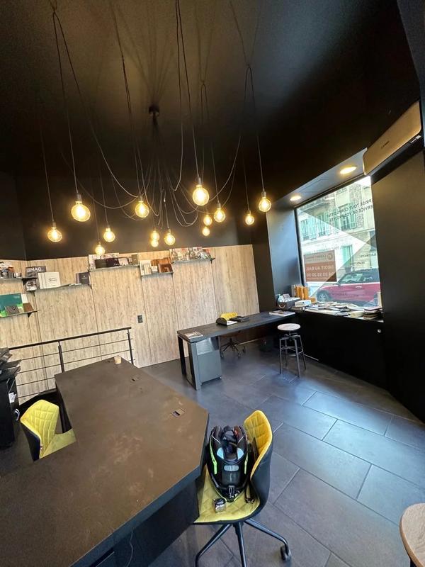 Fonds de commerce - 35 m²