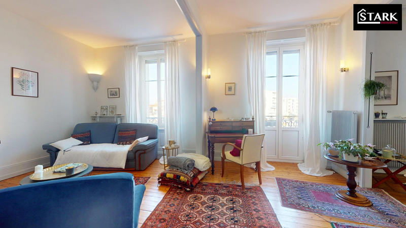 Appartement - 131 m² - 7 pièces