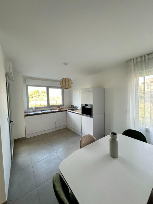 Appartement - 86 m² - 4 pièces