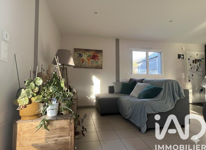 Maison - 99 m² - 5 pièces