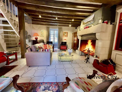 Maison ancienne - 227 m² - 8 pièces