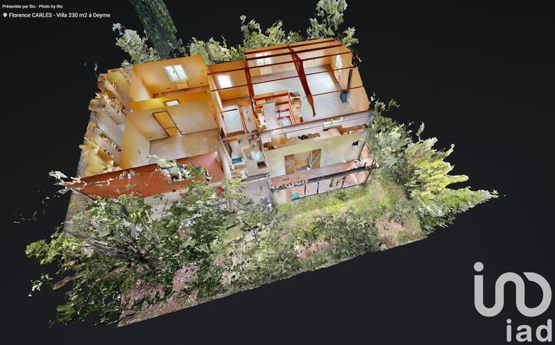 Maison - 233 m² - 7 pièces