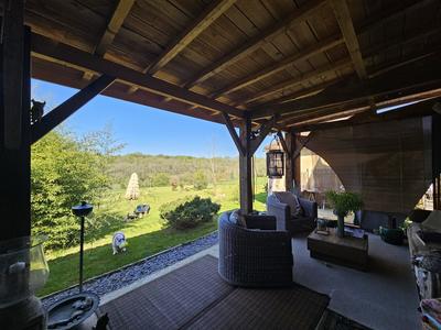 Maison traditionnelle - 275 m² - 8 pièces