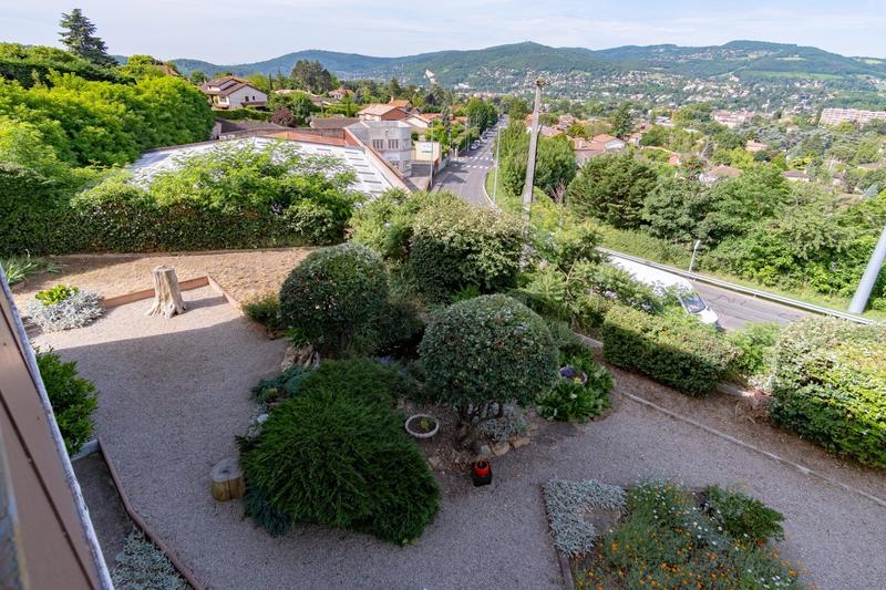 Maison - 213 m² - 6 pièces