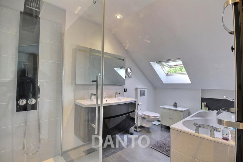 Maison - 123 m² - 6 pièces