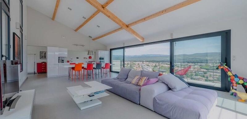 Maison contemporaine - 208 m² - 6 pièces