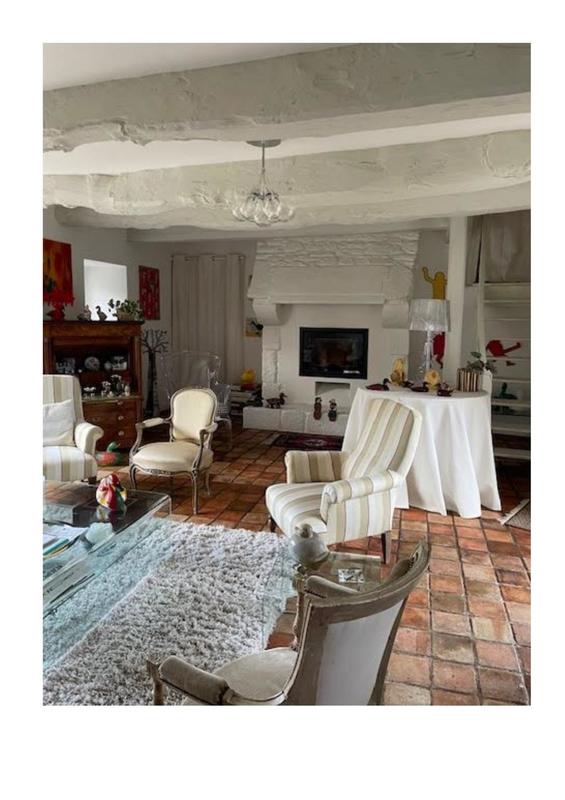 Maison - 225 m² - 8 pièces